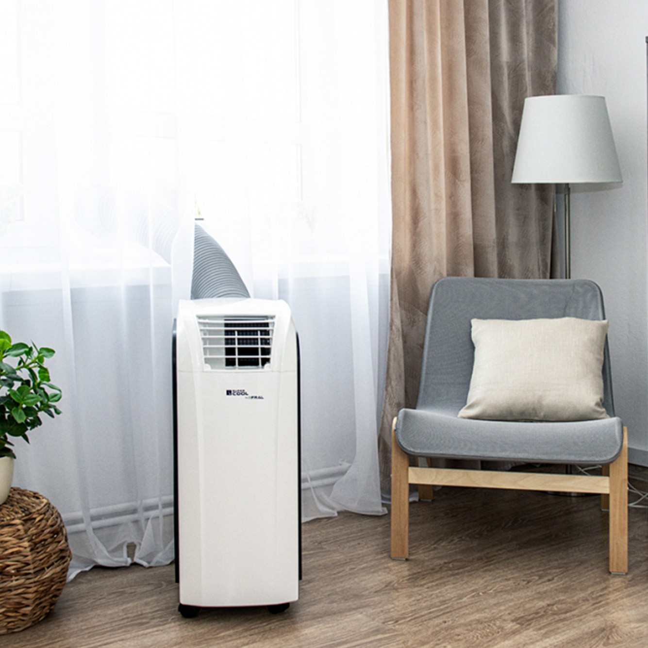 Klimatyzator przenośny Fral Super Cool FSC14.2 Wi-Fi Czarny